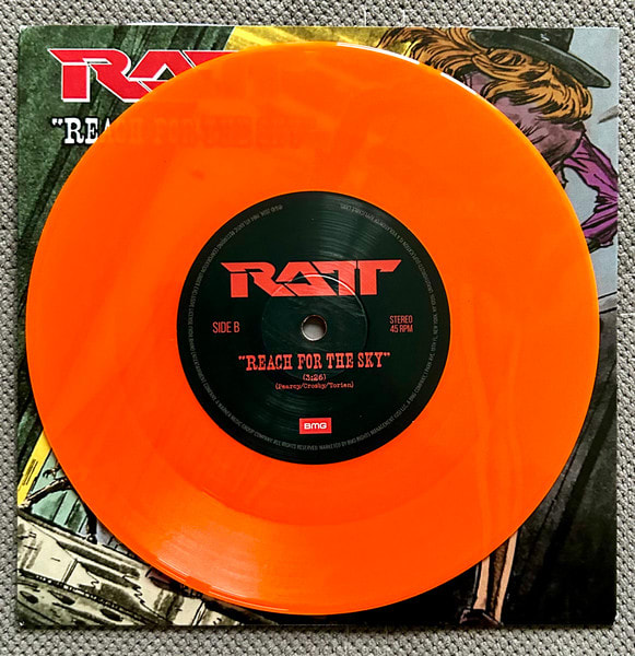 Ratt Out Of The Cellar Vinilo5