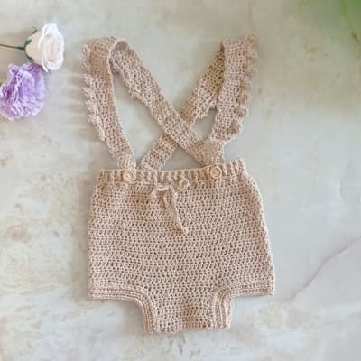Short Tirantes Crochet Beige