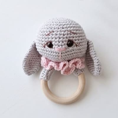 Sonajero Crochet Conejo Gris/Rosado1