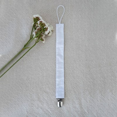 Porta Chupete Blanco Broderi4