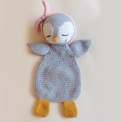 Manta Apego Pingüino Crochet1