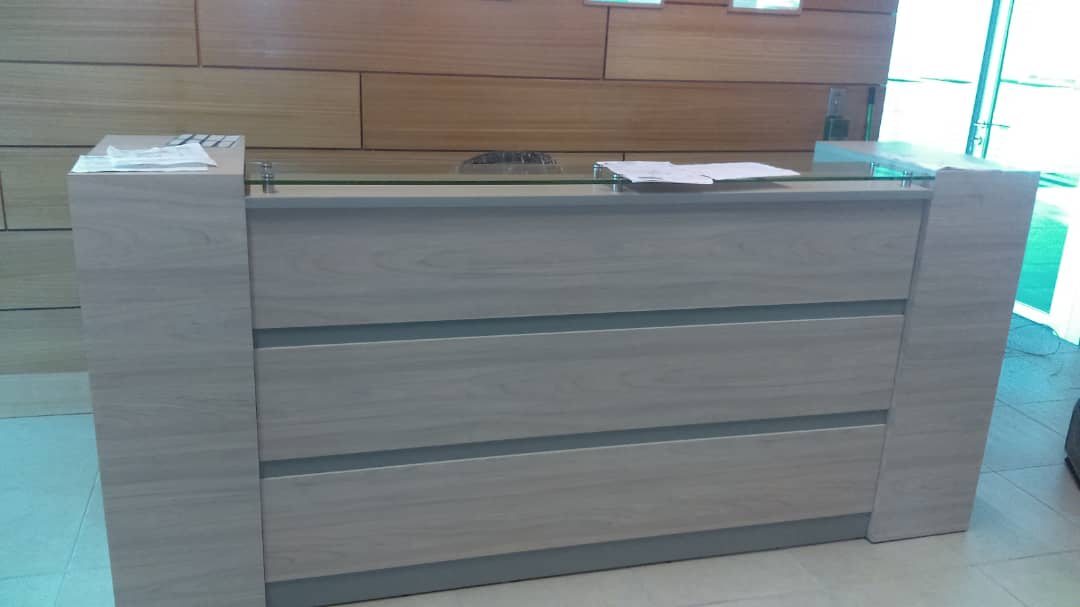 Recepción con pilares RCP-042