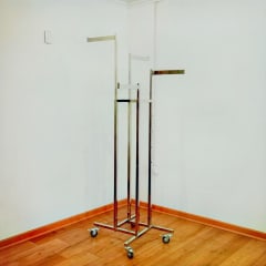 PERCHERO 4 BRAZOS GRIS