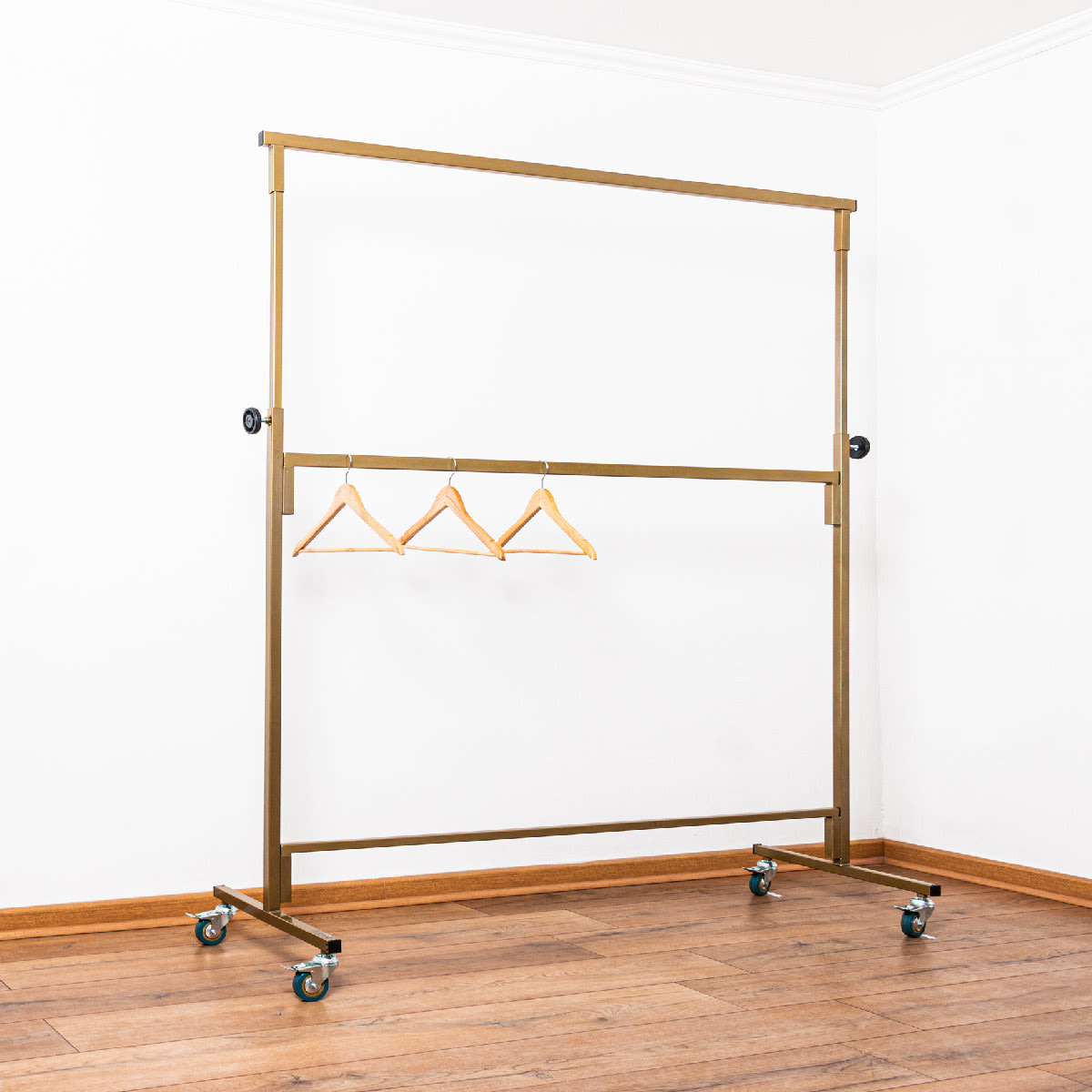 PERCHERO DESMONTABLE DOBLE BARRA DORADO1