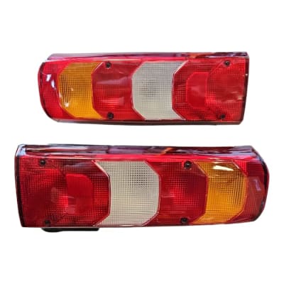 FAROL TRASERO MERCEDES BENZ ACTROS C/AMP