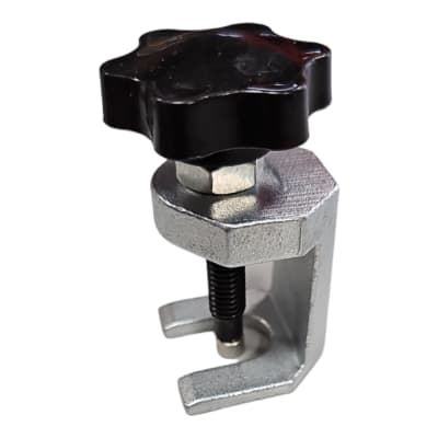 EXTRACTOR DE BRAZOS LIMPIAPARABRISAS YATO YT-0846
