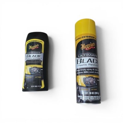 ULTIMATE BLACK PLASTIC RESTORER MEGUIARS1