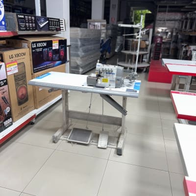 REMALLADORA INDUSTRIAL Gemsy GEM7724E Overlock DIrect Drive+Mueble1