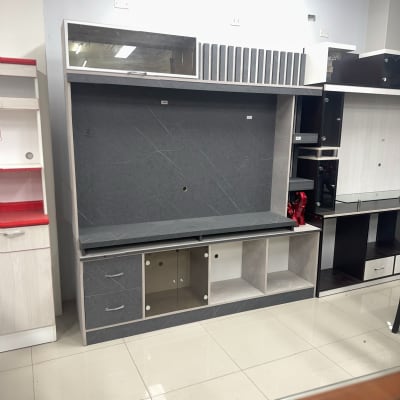 CENTRO DE ENTRETENIMIENTO LOLA 75