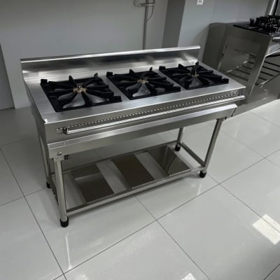 Cocina industrial solano 30x30 con 3 parrillas 113x45cm f71.20 fierro fundido en acero inox1