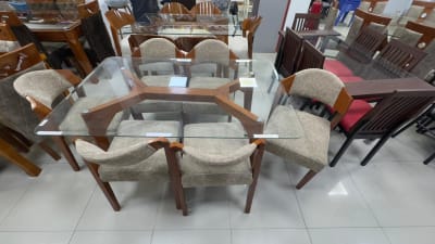 COMEDOR RACTANGULAR NATURAL RAFA SILLAS VINTAGE FORRADO MESA VIDRIO BASE PATA ARAÑA F802