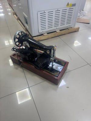 PACK MAQUINA COSER SEMI INDUSTRIAL SINGER 15CD+MUEBLE PORTATIL CARDENAS+MOTOR YM-50 YDK