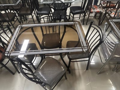 COMEDOR RECTANGULAR METAL 4 SILLAS MARTINA TB RDO 1.1/4 VIDRIO 8
