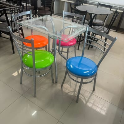 COMEDOR RECTANGULAR METAL 4 SILLAS MIGUELINA B.TB. RDO PLOMO 1.1/4 ARAÑA VIDRIO 10