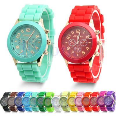 RELOJ CON CORREA DE SILICONA