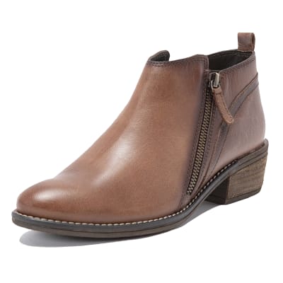 Gacel | COMERCIAL Y ZAPATERIA ALONSO LIMITADA
