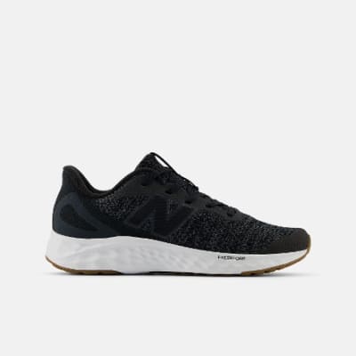 ZAPATILLA NEW BALANCE GPARIAB4 NEGRO/BLANCO