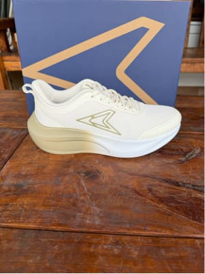 ZAPATILLA POWER DEPORTIVA JET AVRO BEIGE 589-11641