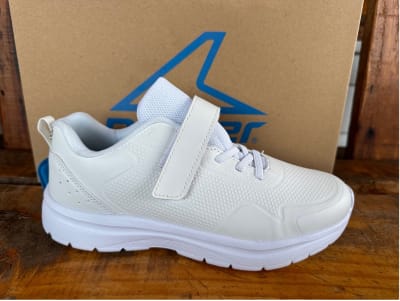 zapatilla power  deportiva blanca entera con velcro 381-17181