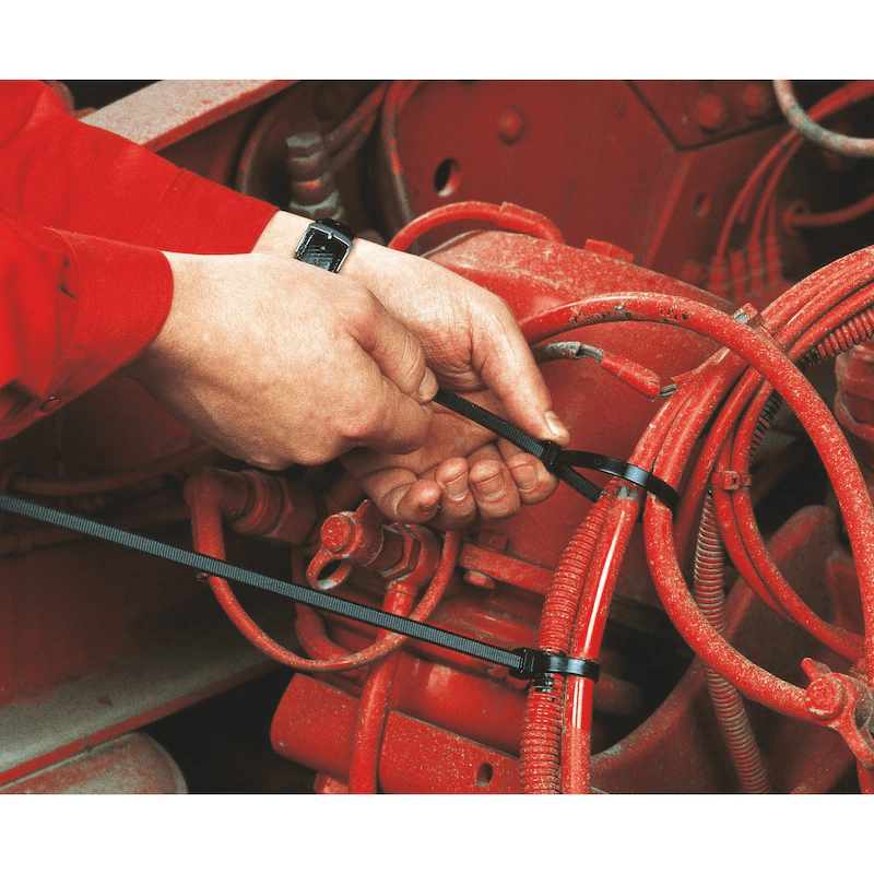 ABRAZADERA PLÁSTICA NEGRA 3.6X140MM (100U)2