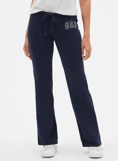 GAP PANTALON BUZO MUJER LOGO RECTO NAVY UNIFORM | esdemarca.cl