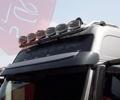 BARRA SUPERIOR PORTA NEBLINEROS LARGA INOX VOLVO FH GLOBETROTTER