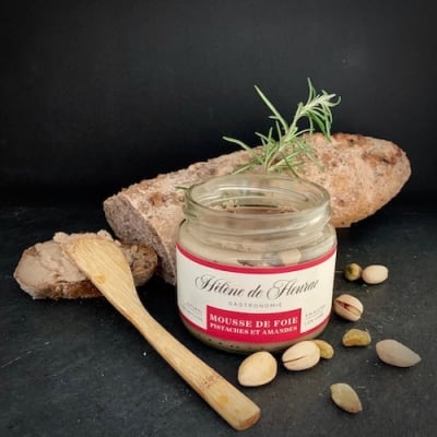 Mousse Foie de Pollo Pistachos y Almendras