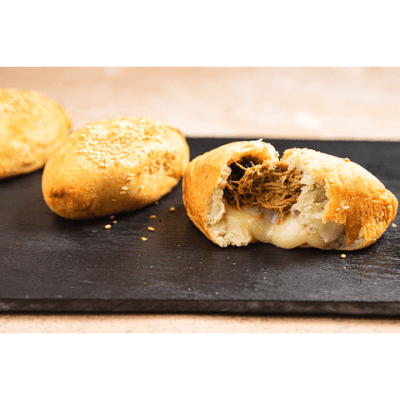 Papas Rellenas Mechada Queso