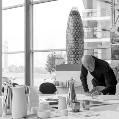 Termo de Acero - Norman Foster