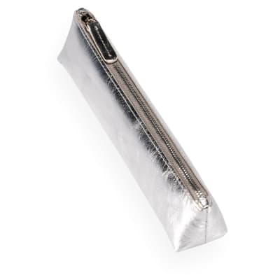 Estuche para lapices de cuero - Plateado2