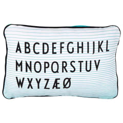 Cojín con Tipografía Arne Jacobsen ABC
