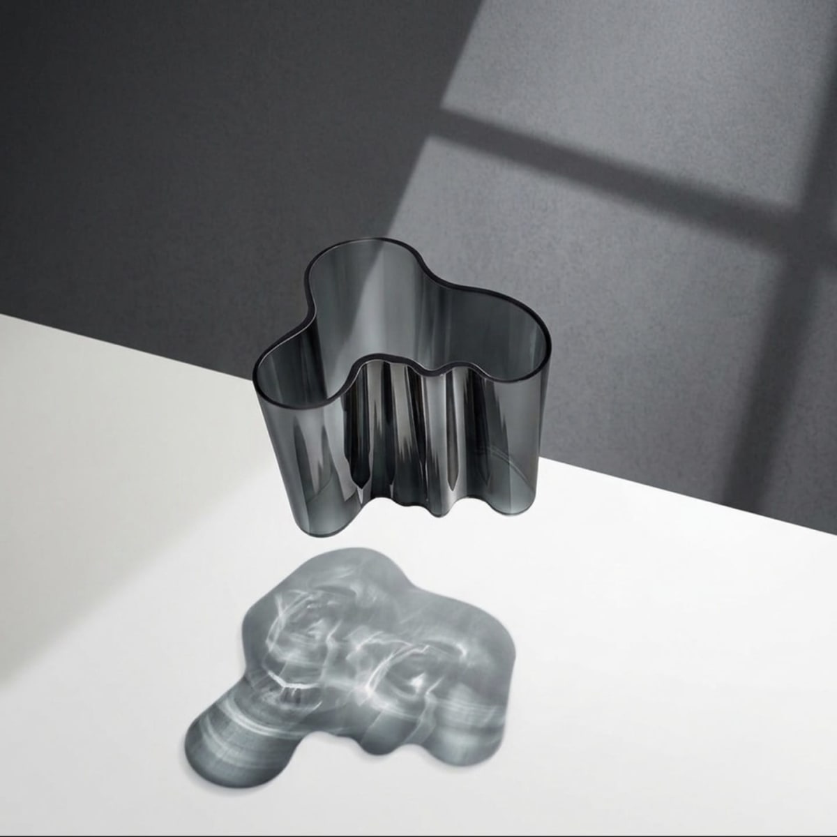 Florero Alvar Aalto - 160mm - Gris Oscuro1