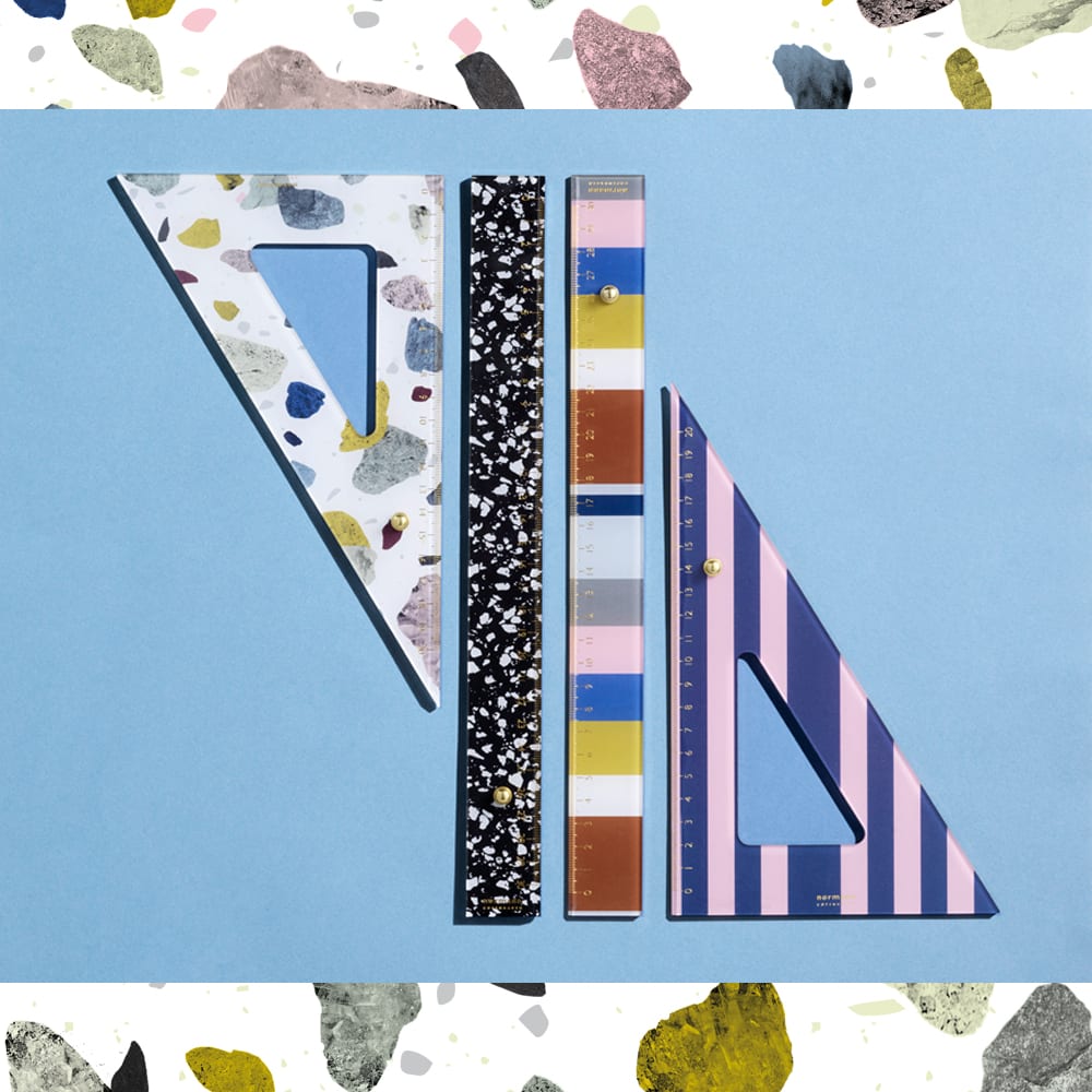 Regla Triangular - Space2