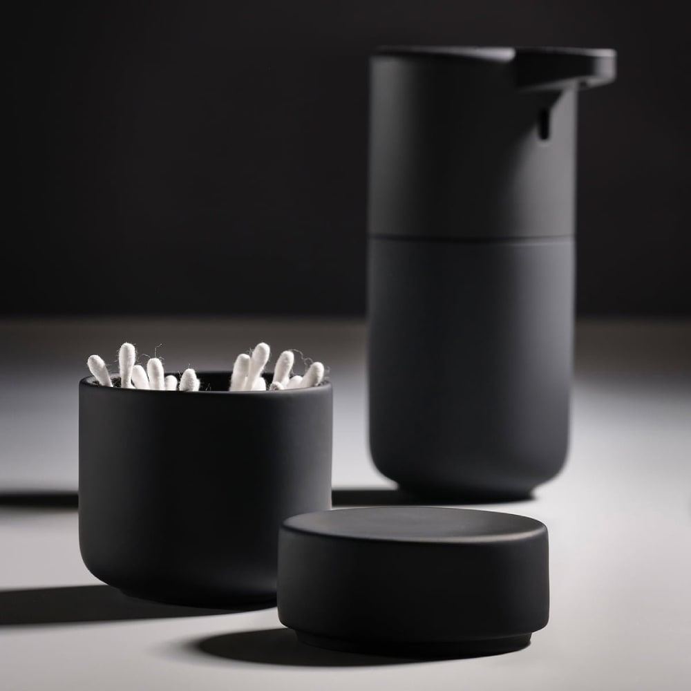 Vaso con tapa Ume - Negro1