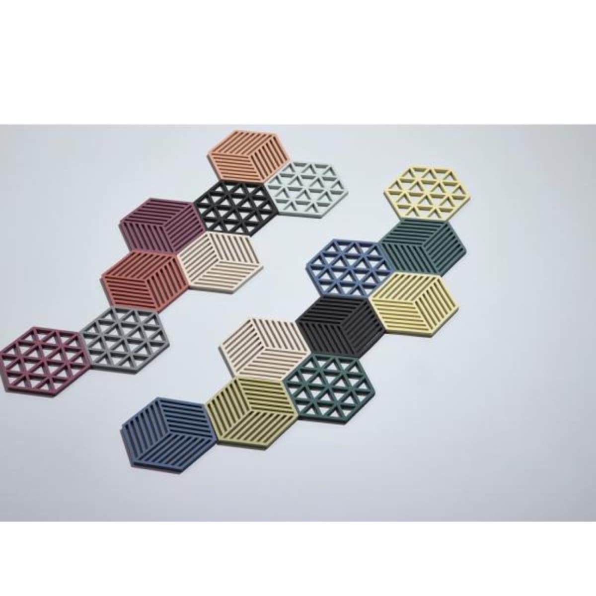 Salvamanteles hexagonal - Negro2