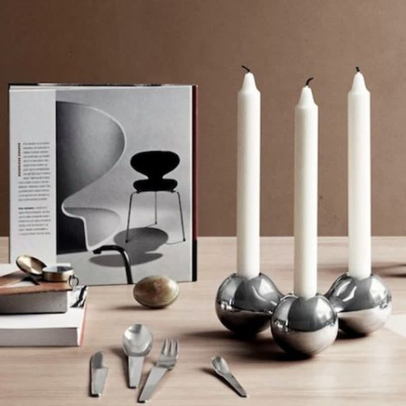 ARNE JACOBSEN - Candelabro de Aluminio.1