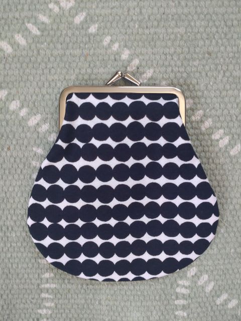 ESTUCHE MONEDERO PEQUEÑO - PIENI KUKKARO - Negro3