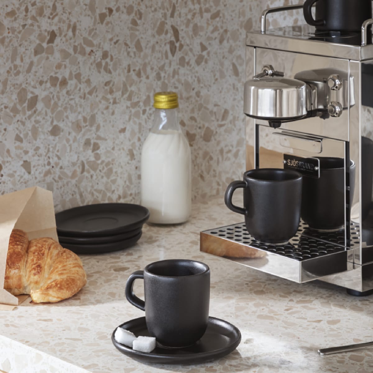 Taza de espresso con plato de Cocina Nordica5