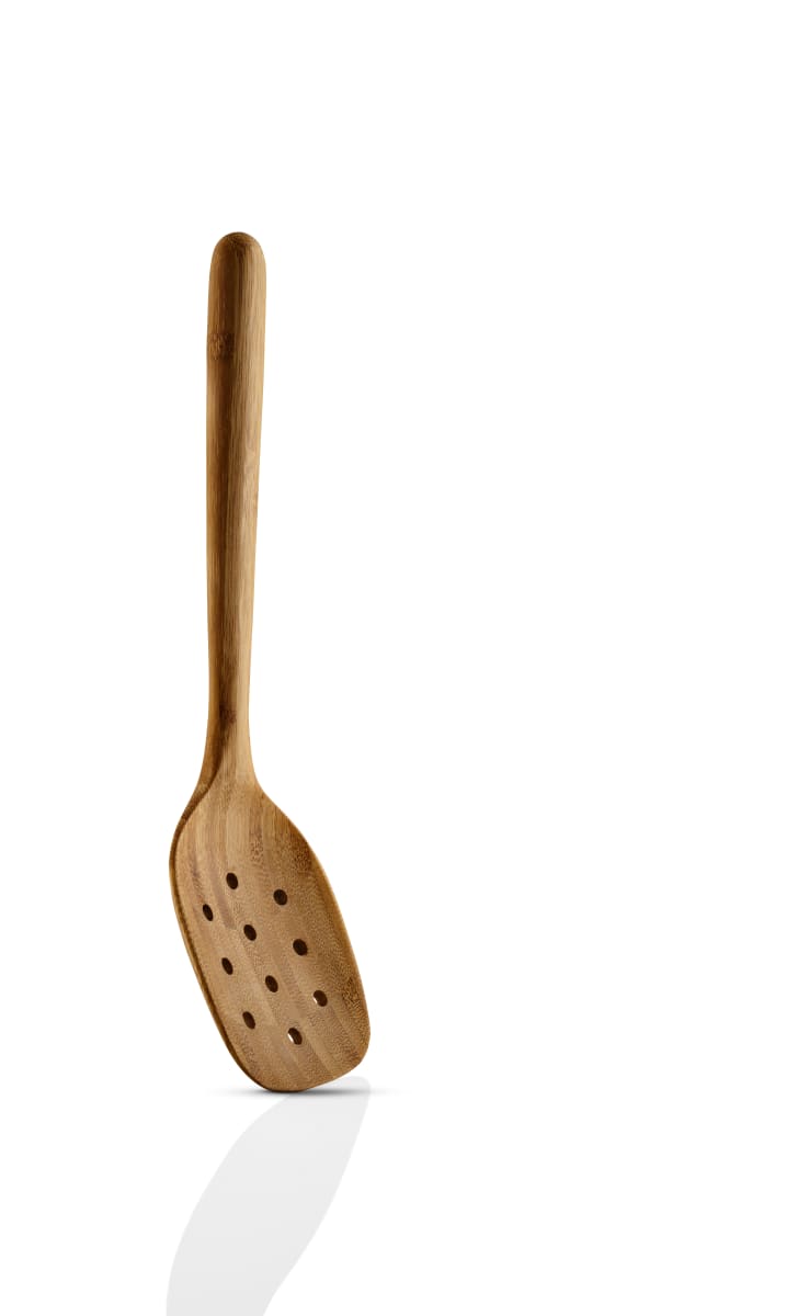 Cucharón perforado de cocina nórdica de bambú4