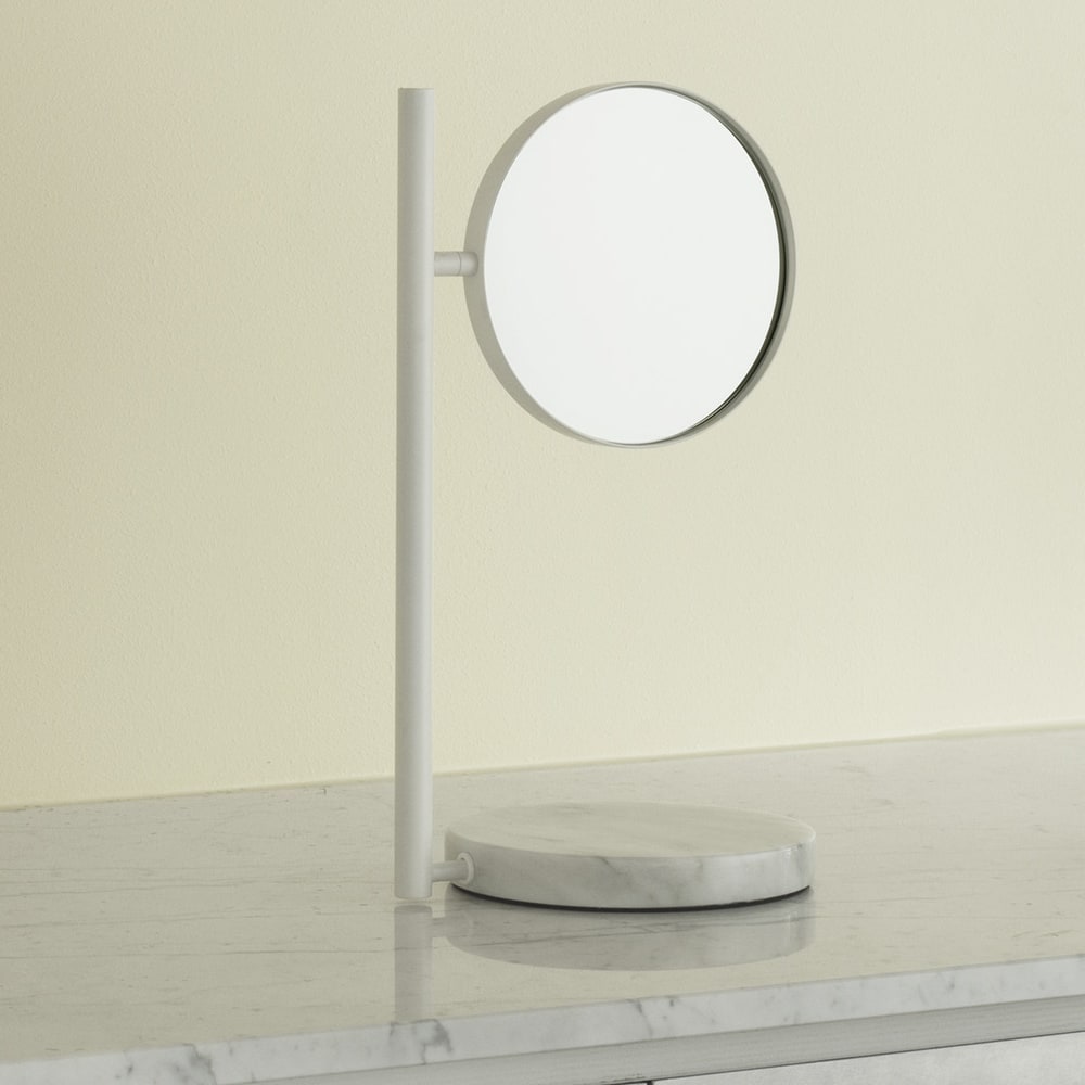 Pose - Blanco1