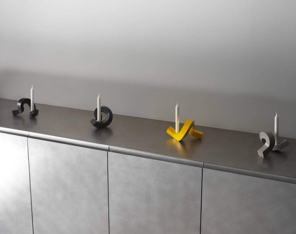 Candelabro Crooked One - Gris3