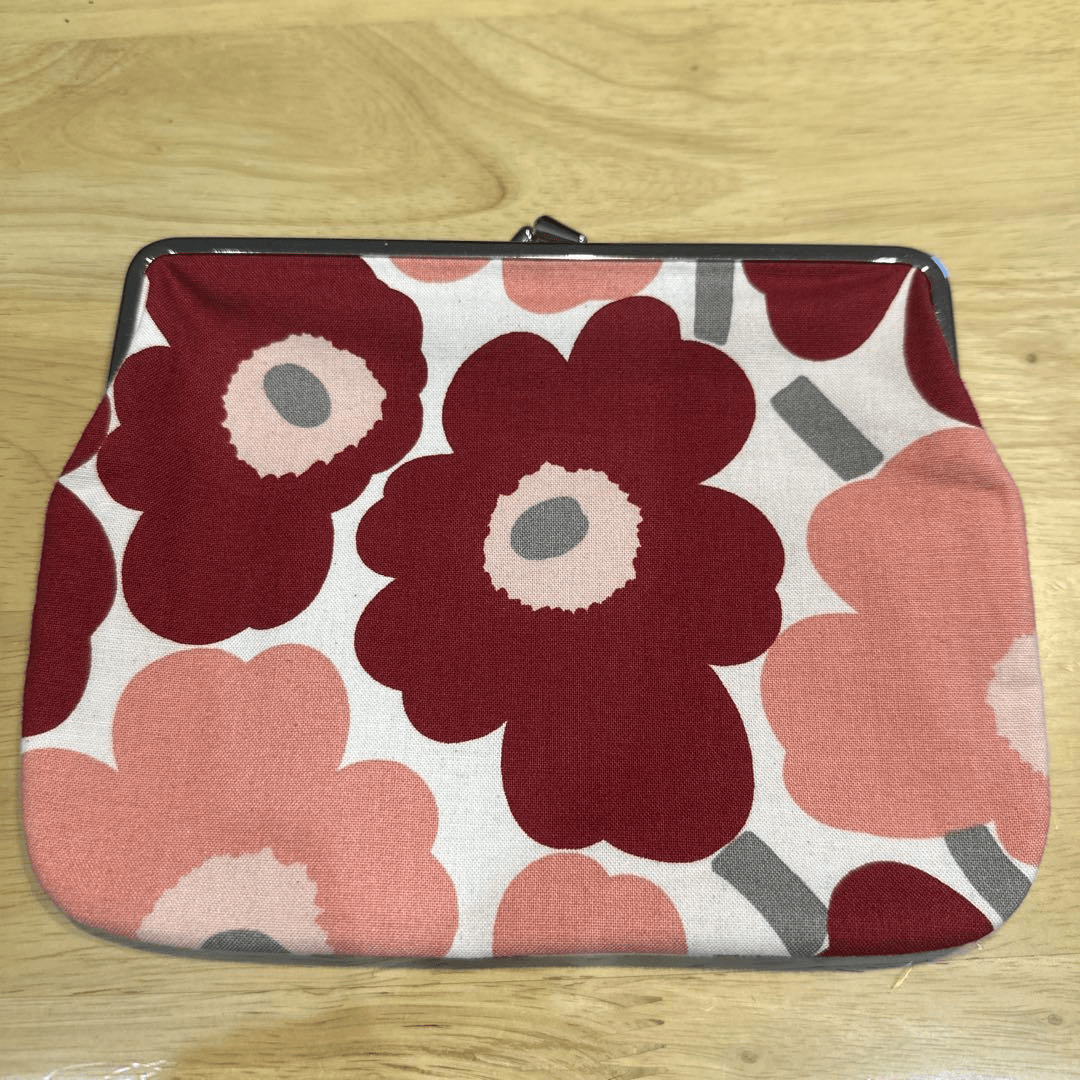 ESTUCHE - PUOLIKAS KUKKARO - Cereza oscuro2
