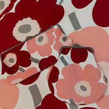 Estuche - SILMÄLASI KUKKARO - Cereza oscuro2