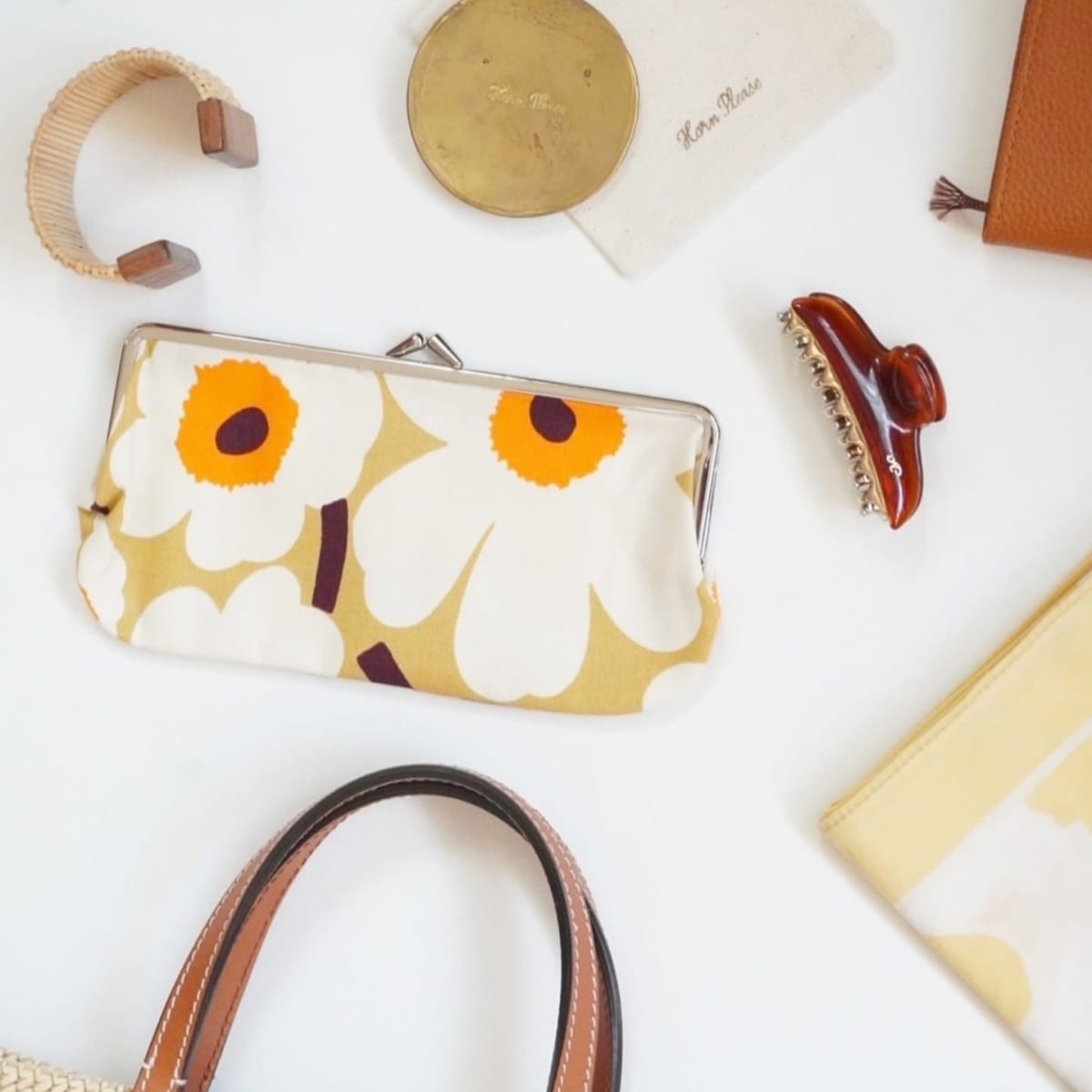 Estuche - SILMÄLASI KUKKARO - Caramel2