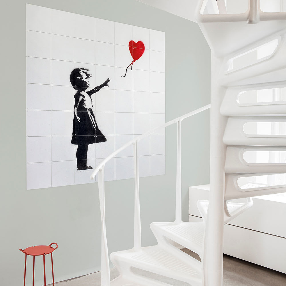 Mural IXXI Girl With Balloon Small3
