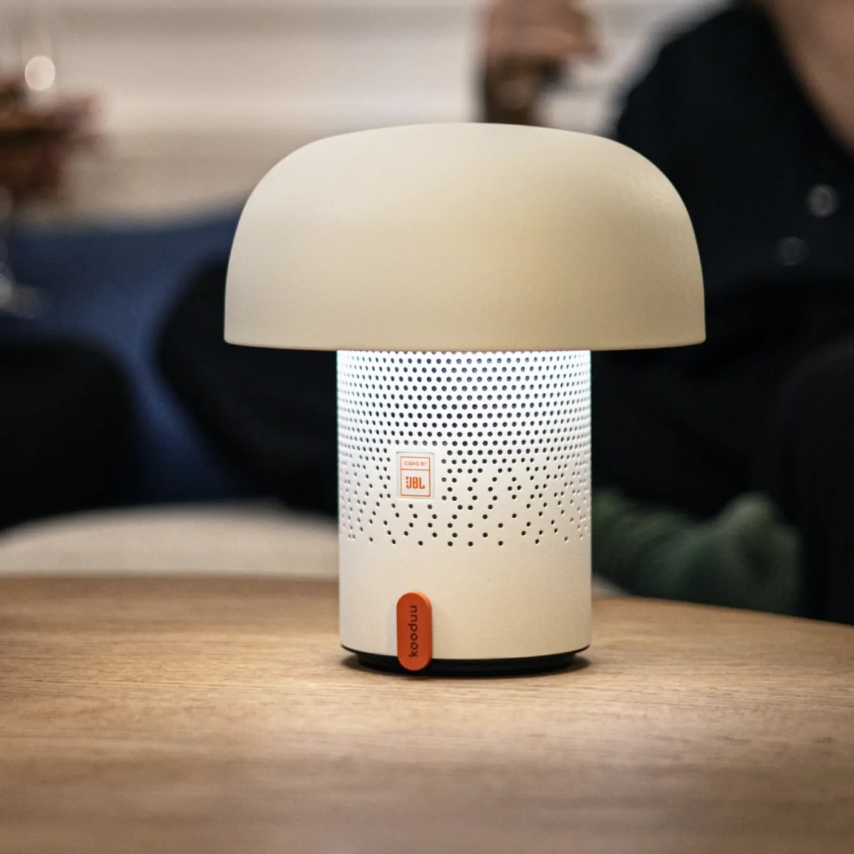 Lámpara Portátil Sensa Play con Parlante JBL - Cloudy White9