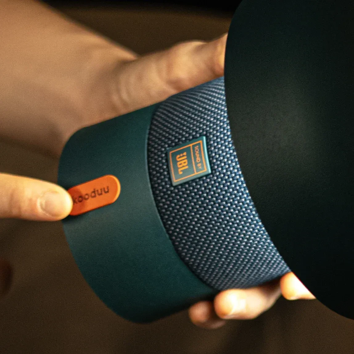 Lámpara Portátil Sensa Play Mini con Parlante JBL - Deep Aquamarine11