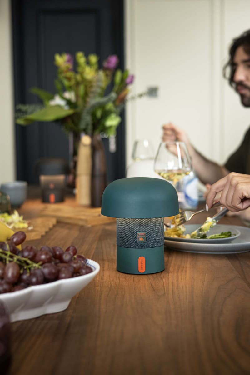 Lámpara Portátil Sensa Play Mini con Parlante JBL - Deep Aquamarine15