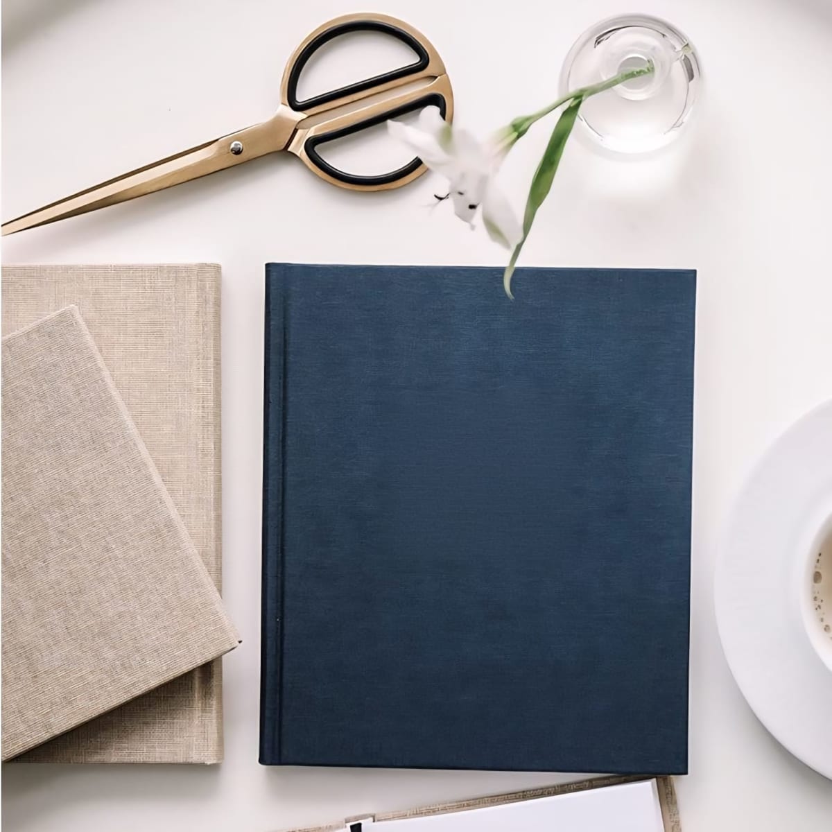 CUADERNO DE TAPA DURA - 17x20 cm - Sin Linea - Azul Marino5