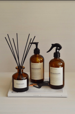 DIFUSOR VARITAS BLACK CEDAR AMBAR 150 ML